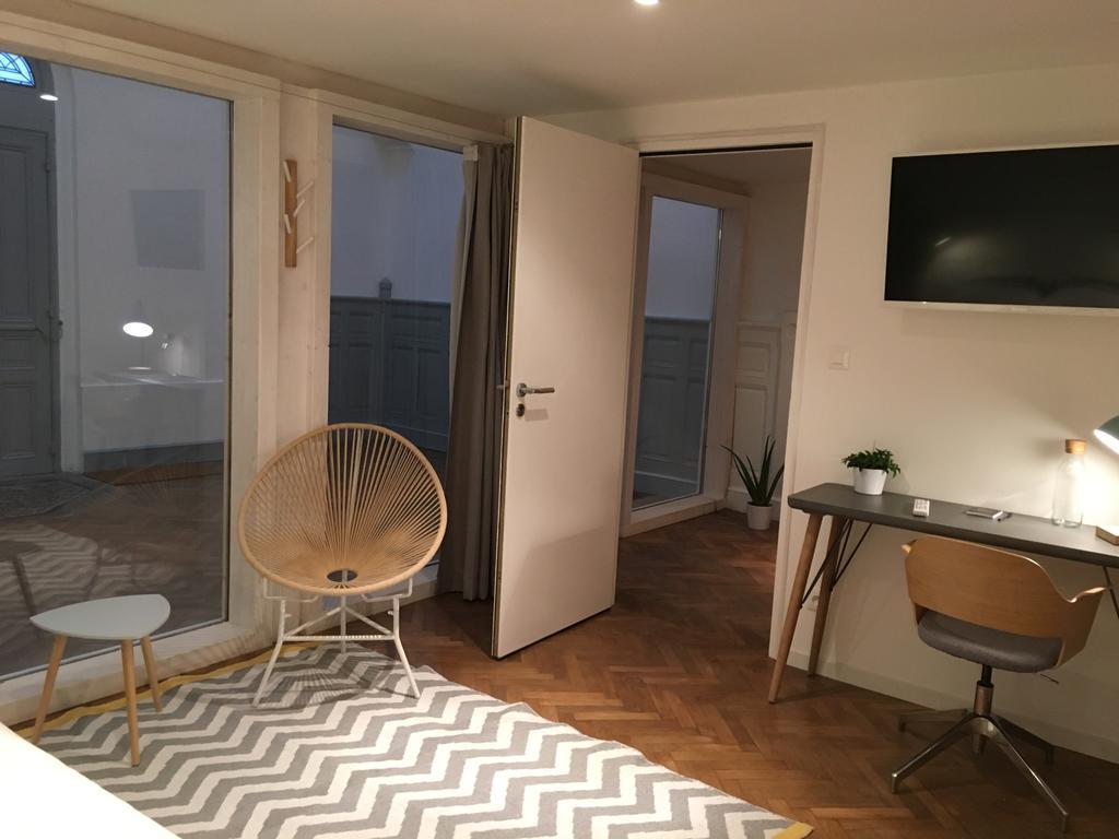 Gite Le Temple - Appart Hotel 베르됭쉬르뫼즈 외부 사진